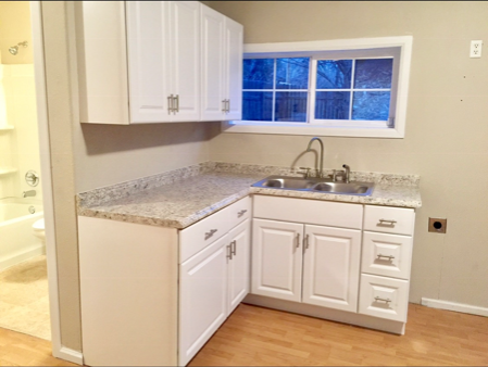 707 W 16th St - Photo 6 of 8