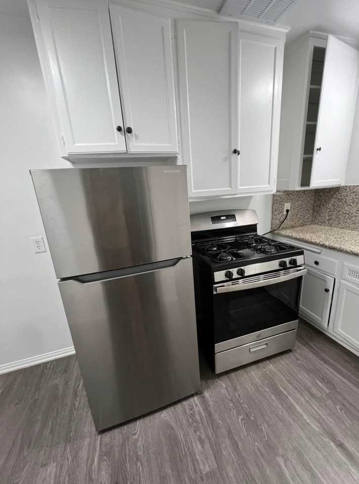 814 S Verdugo Rd #1 - Photo 7 of 10