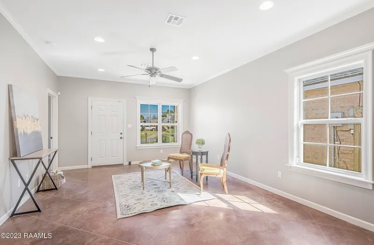 107 Darlene Dr - Photo 5 of 13