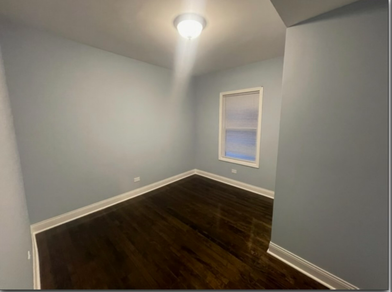909 N Austin Blvd - Photo 5 of 10