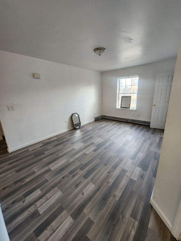 159 Magnolia St - Photo 2 of 13