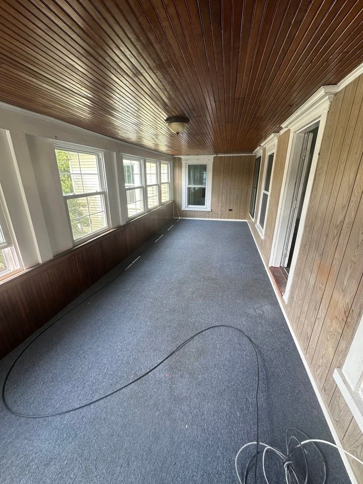 80 River St #1 - Photo 5 of 9