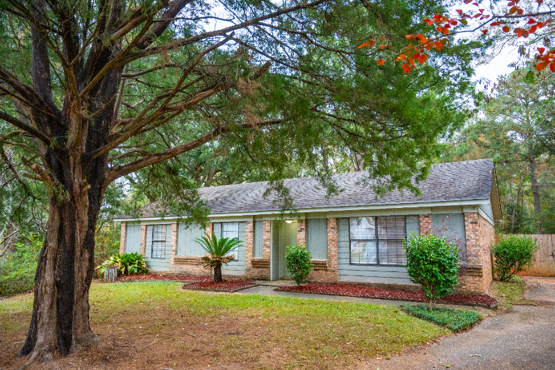 9151 Mcfarland Ct - Photo 2 of 20