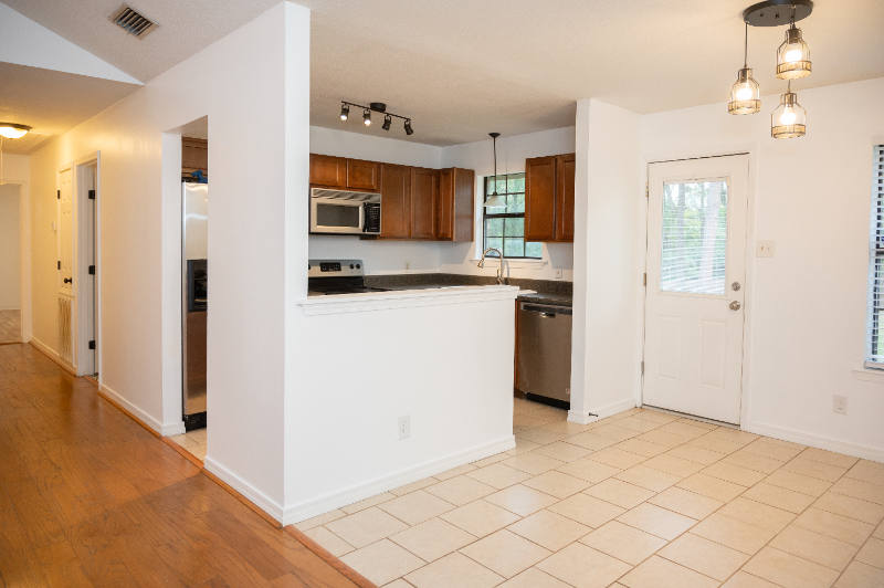 9151 Mcfarland Ct - Photo 5 of 20