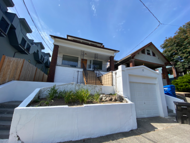 4457 Whitman Ave N - Photo 3 of 19