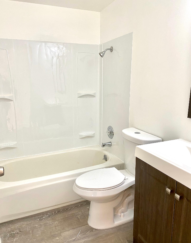 4457 Whitman Ave N - Photo 7 of 19
