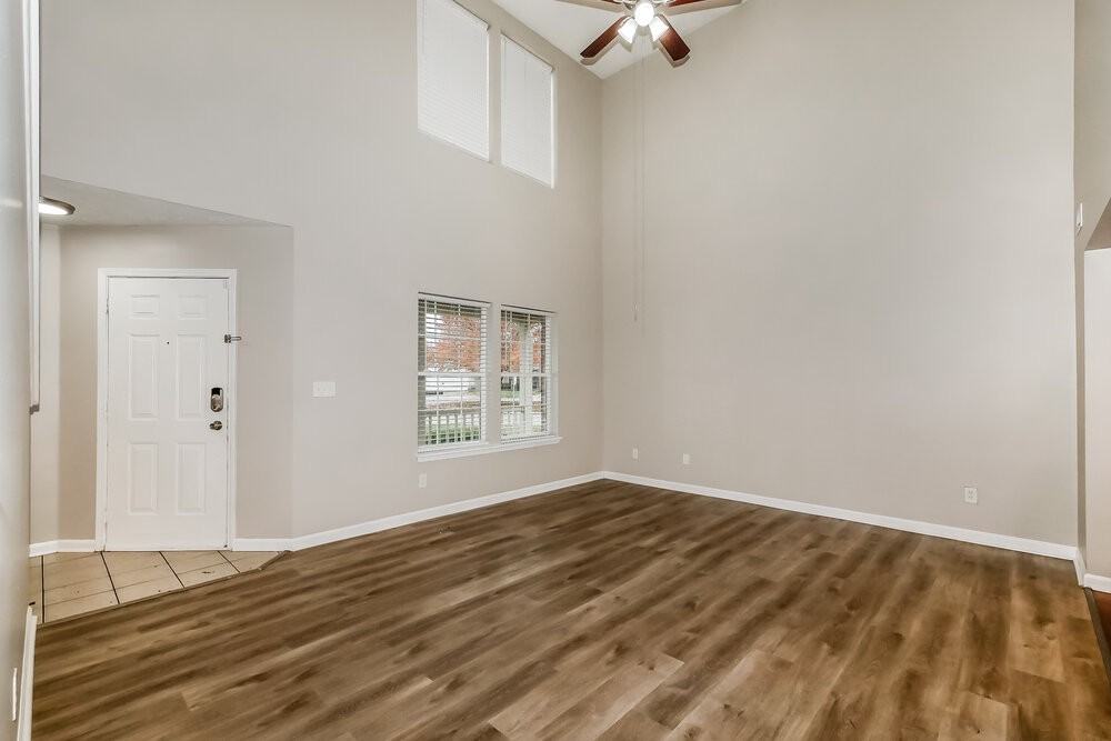 3329 Gainesville Ct - Photo 5 of 17