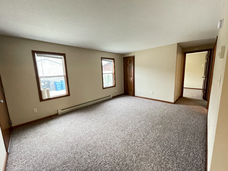 1214 Gilmore Ave #3 - Photo 4 of 8