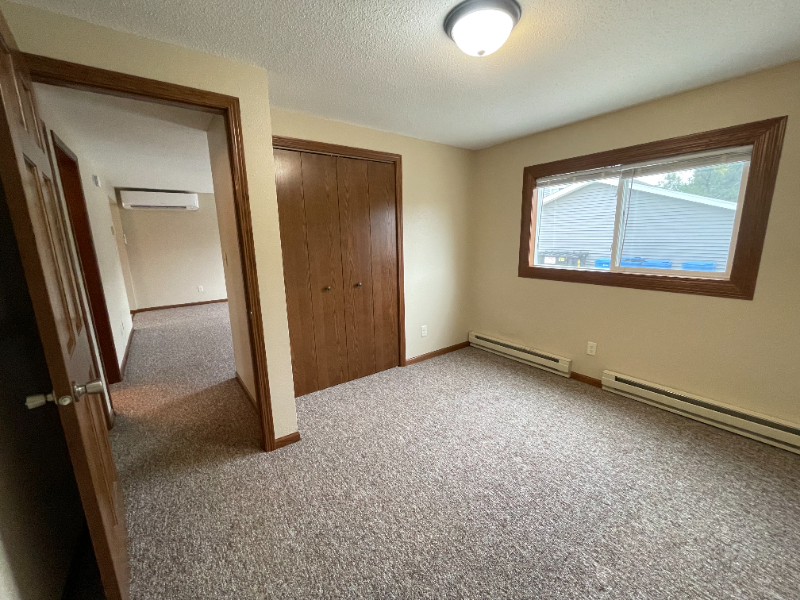 1214 Gilmore Ave #3 - Photo 6 of 8