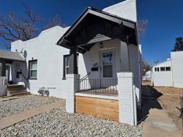 featured image of 433 E Bridge St #435