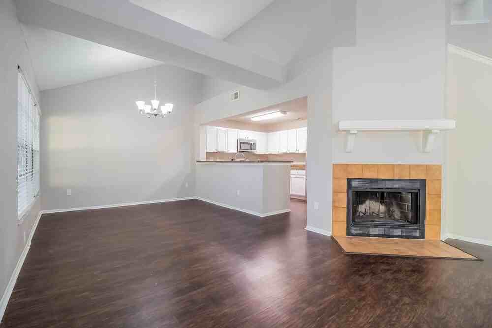395 Cidermill Pl - Photo 5 of 17
