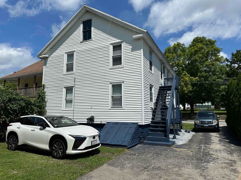 46 Smith St #A - Photo 2 of 12