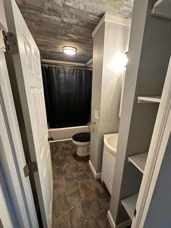 46 Smith St #A - Photo 4 of 12