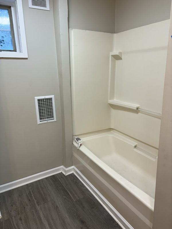 391 Glenwood Ave - Photo 7 of 16