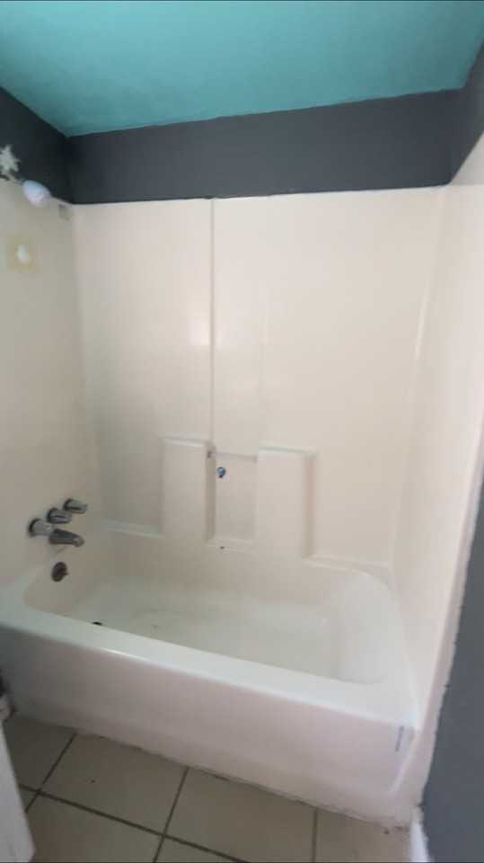 7580 Washington St - Photo 5 of 11