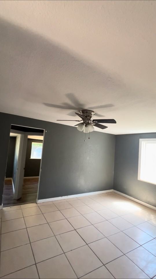 7580 Washington St - Photo 6 of 11