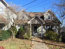 402 Meadow Ave - Photo 1 of 1