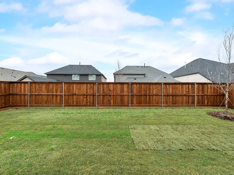 4108 Tarlton Rd - Photo 3 of 19