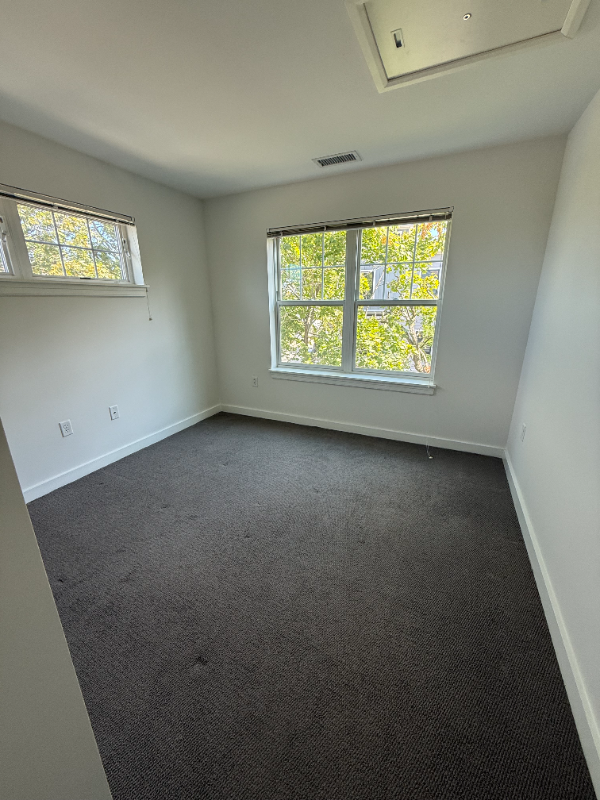 11 Alder St #2D - Photo 4 of 10