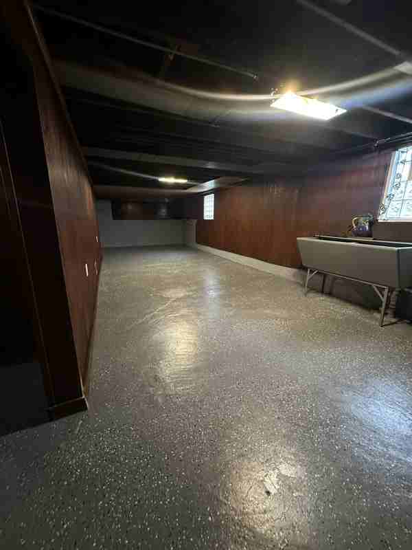318 157th St - Photo 6 of 20