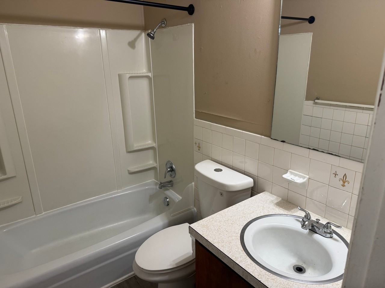 11610 Ivanhoe Ct #11610 - Photo 5 of 13