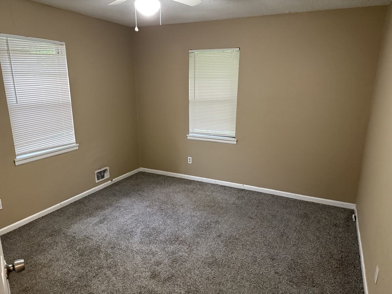 11610 Ivanhoe Ct #11610 - Photo 7 of 13