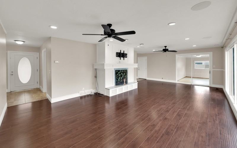 1936 E La Cresta Dr - Photo 6 of 13