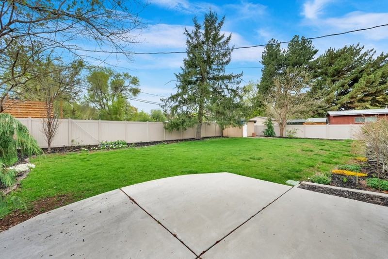 1936 E La Cresta Dr - Photo 7 of 13