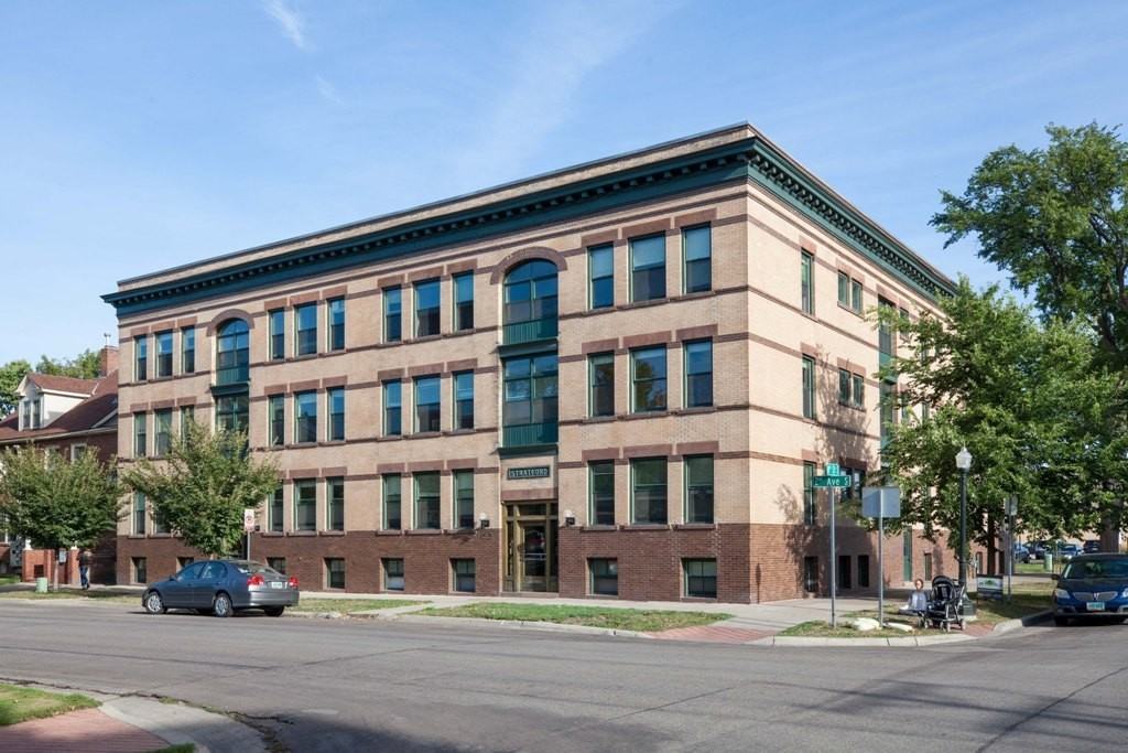 Stratford Apartments - Photo 5 of 14