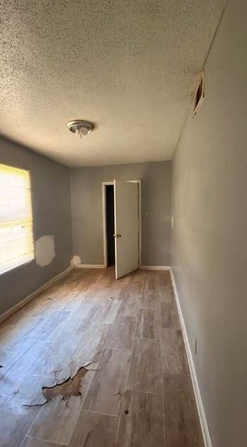 619 S Linden St - Photo 3 of 11