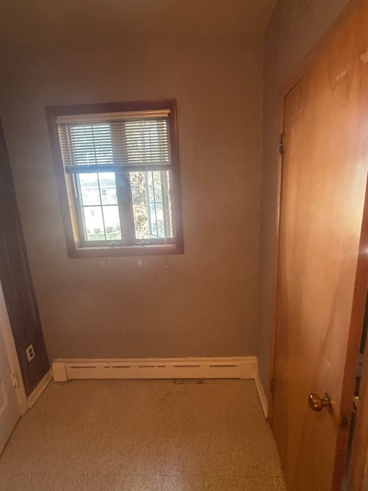 1314N N 21st Ave - Photo 2 of 13