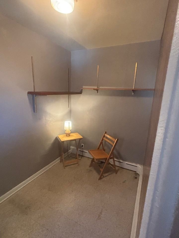 1314N N 21st Ave - Photo 4 of 13