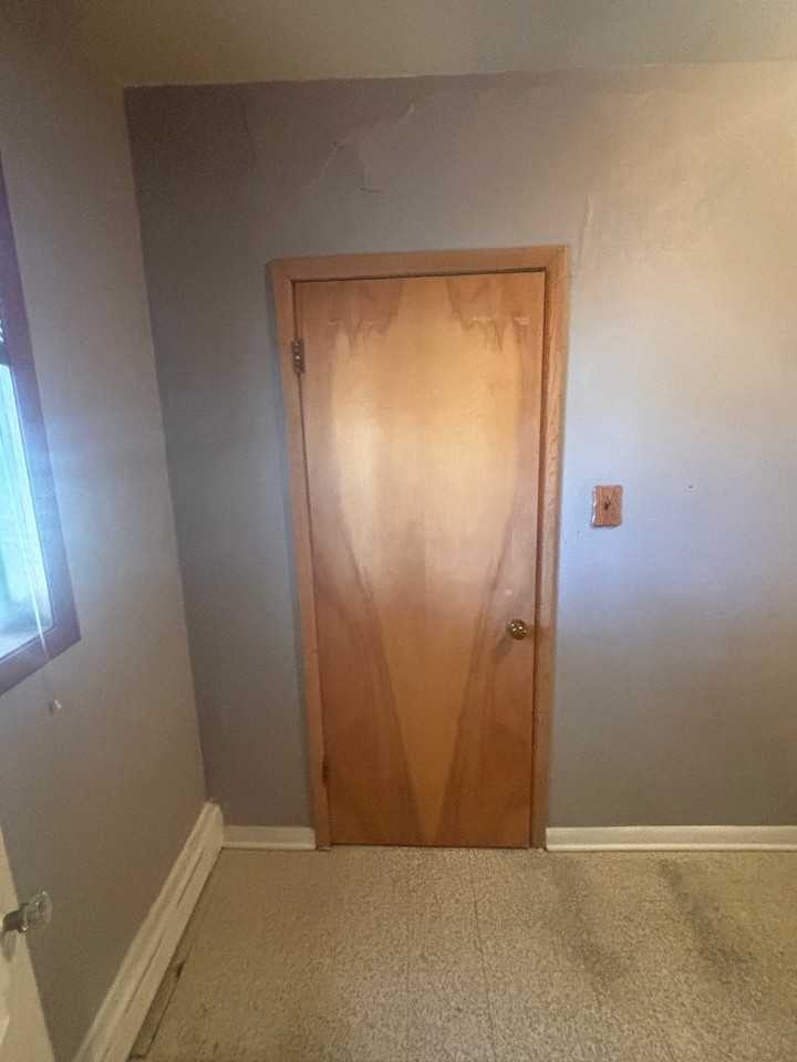 1314N N 21st Ave - Photo 5 of 13