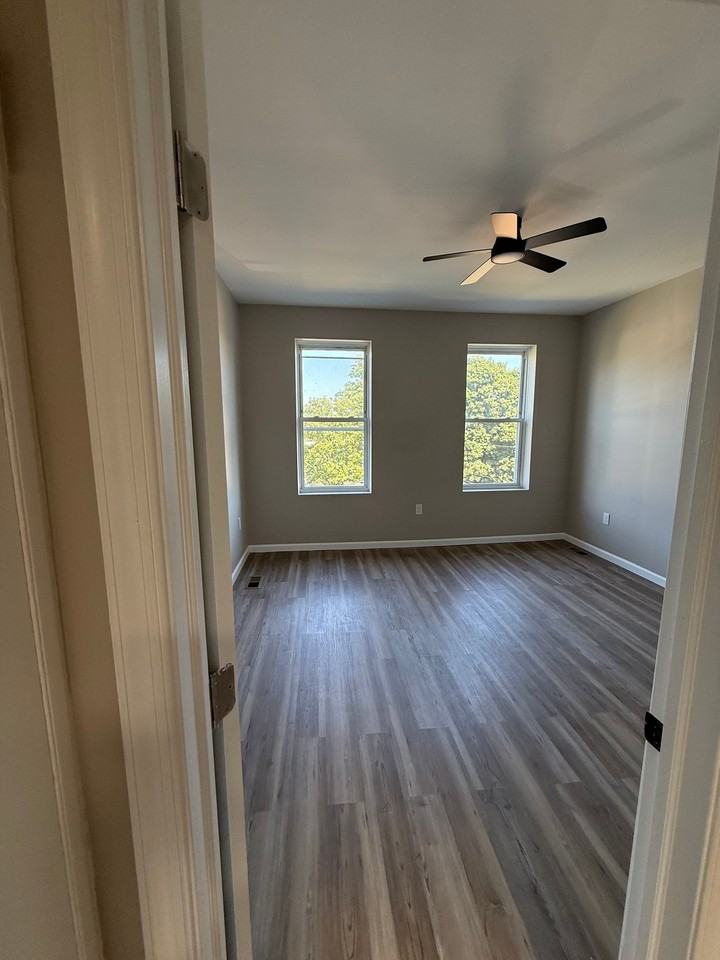 602 Denison St - Photo 6 of 7