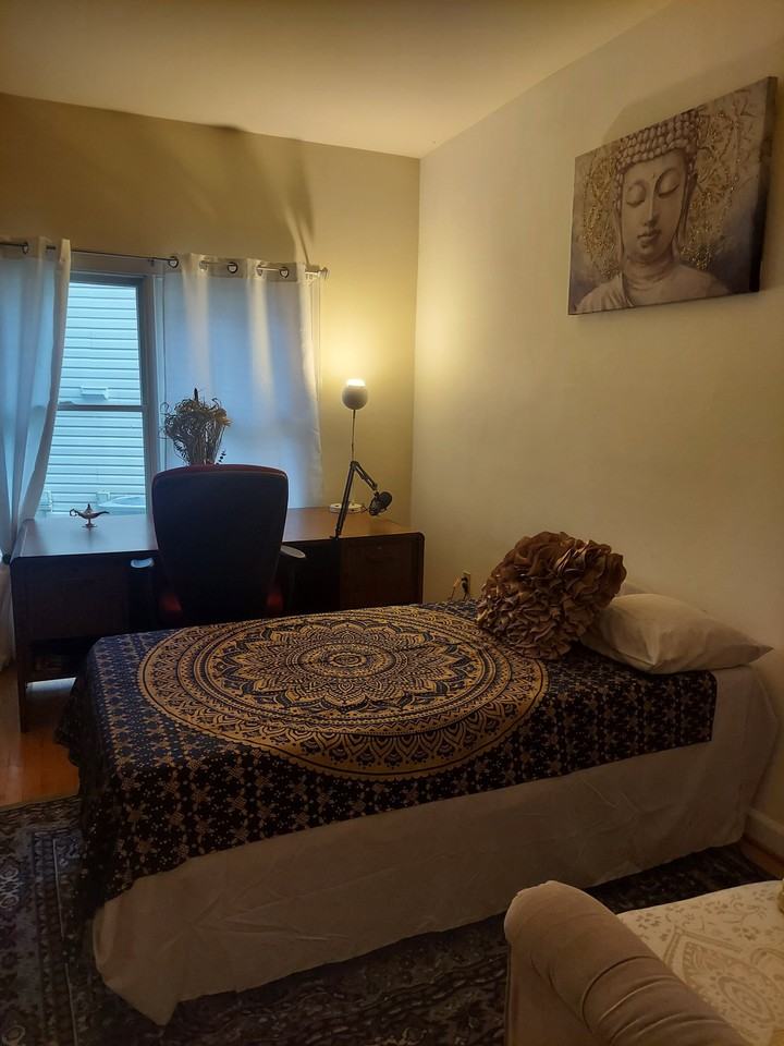 9205 Linden Grove Ct - Photo 4 of 7