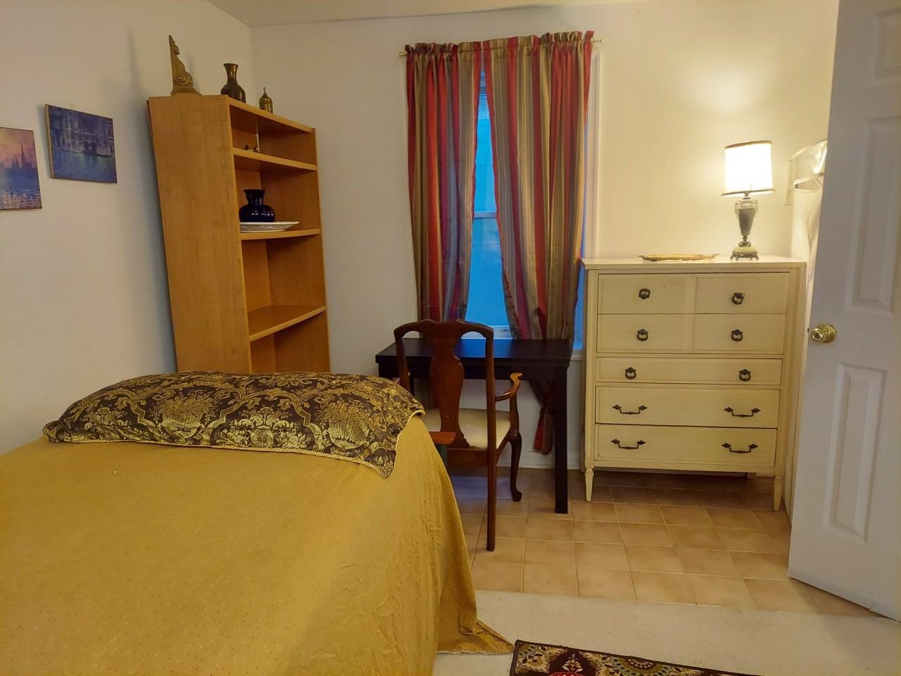 9205 Linden Grove Ct - Photo 6 of 7
