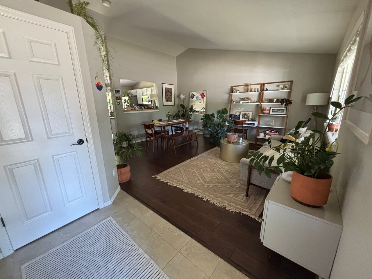 1022 Woodside Rd - Photo 3 of 19