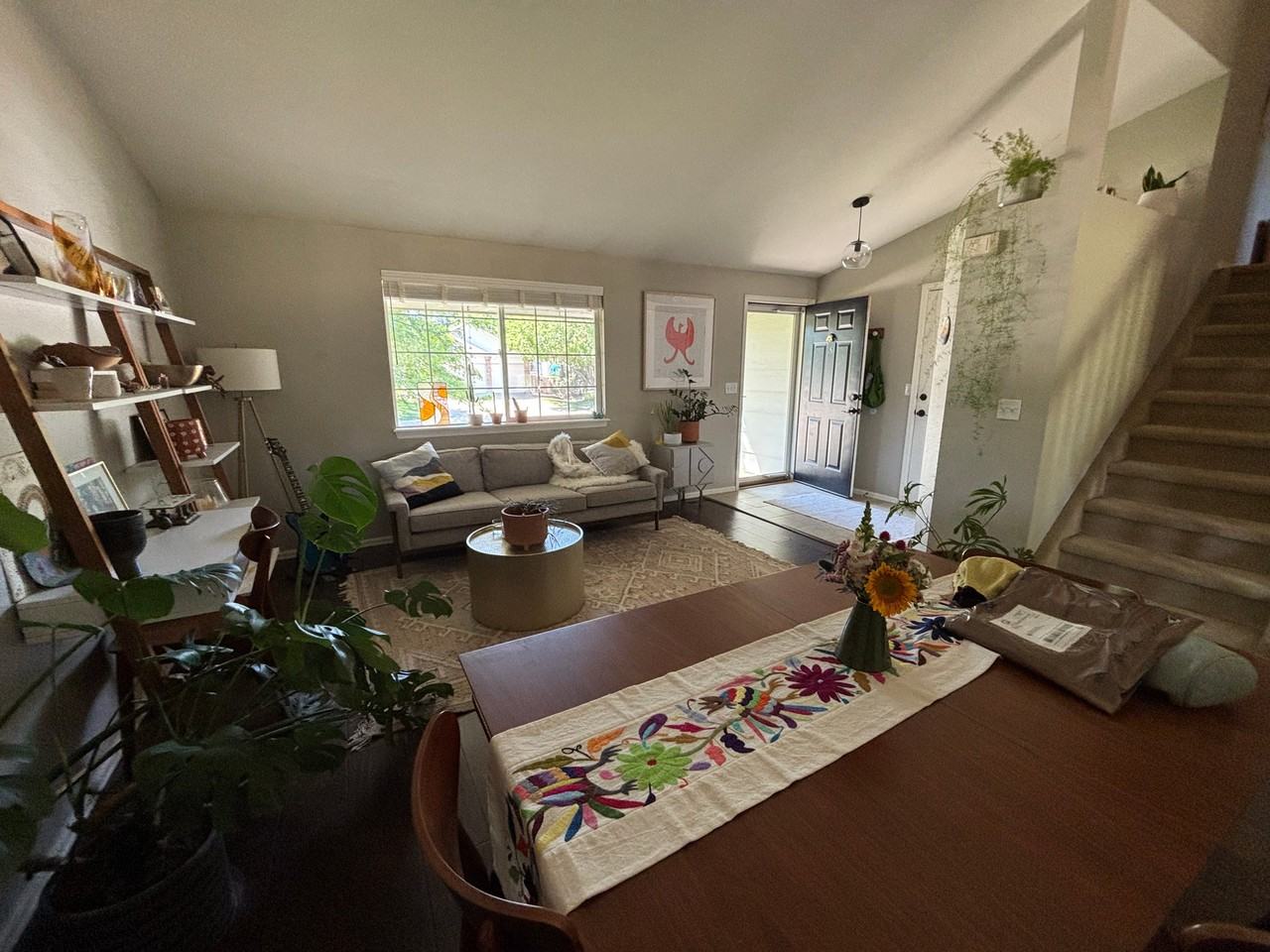 1022 Woodside Rd - Photo 4 of 19