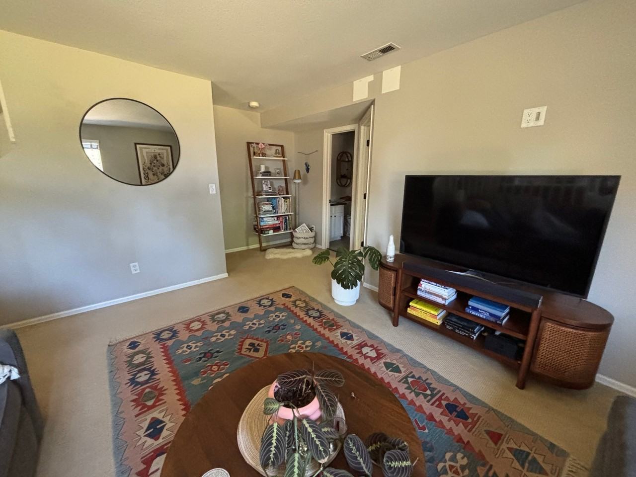 1022 Woodside Rd - Photo 7 of 19