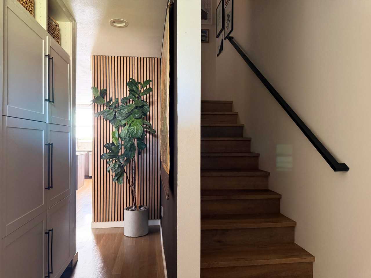 5919 42nd Ave Sw - Photo 5 of 18