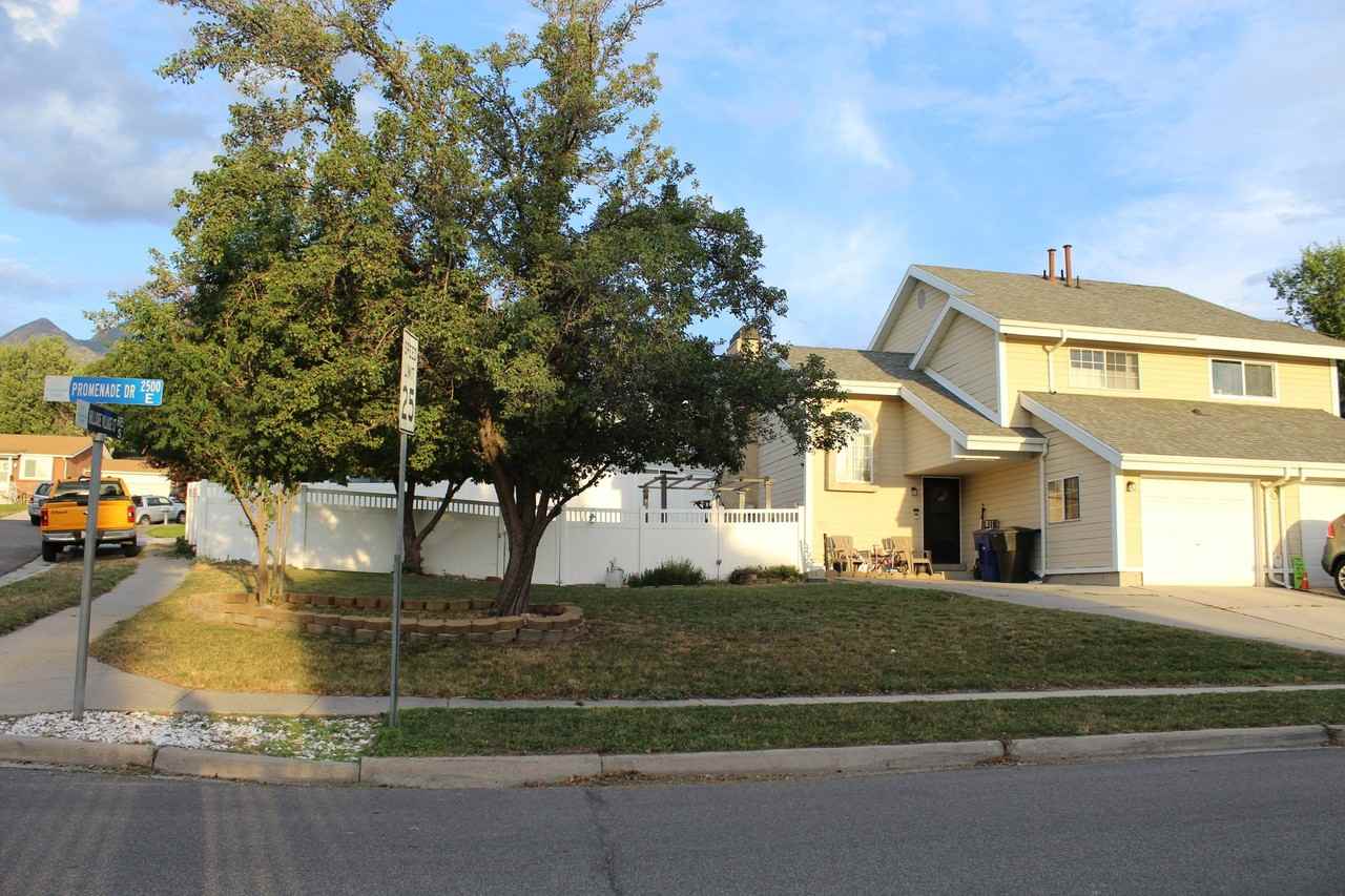 6929 S Promenade Dr - Photo 3 of 25