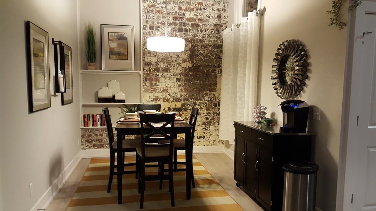 407 W Washington St #206 - Photo 7 of 20