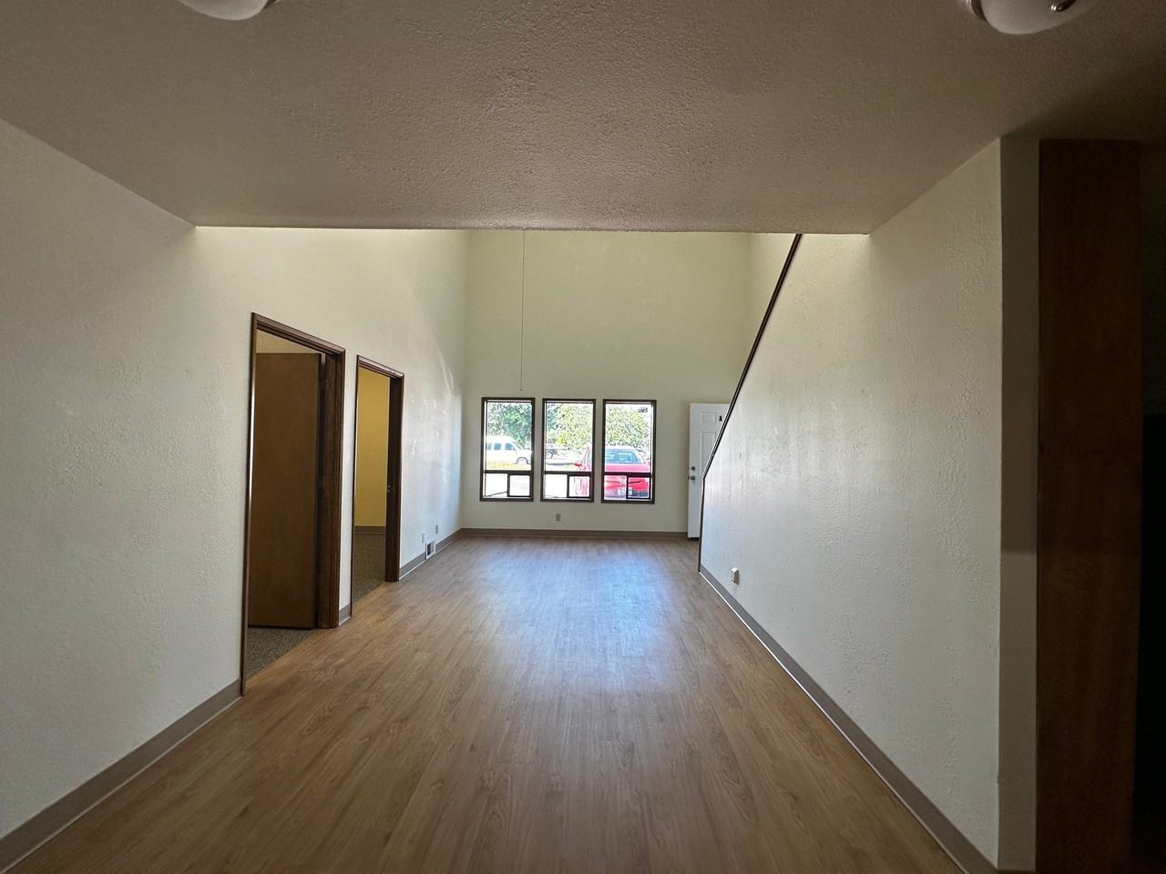 4015 Main St #A - Photo 3 of 7
