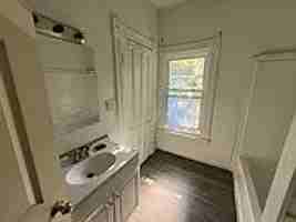 featured image of 100 Davis St #2