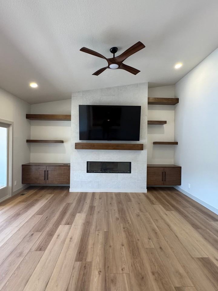 204 E 1st Ave #27 - Photo 4 of 10