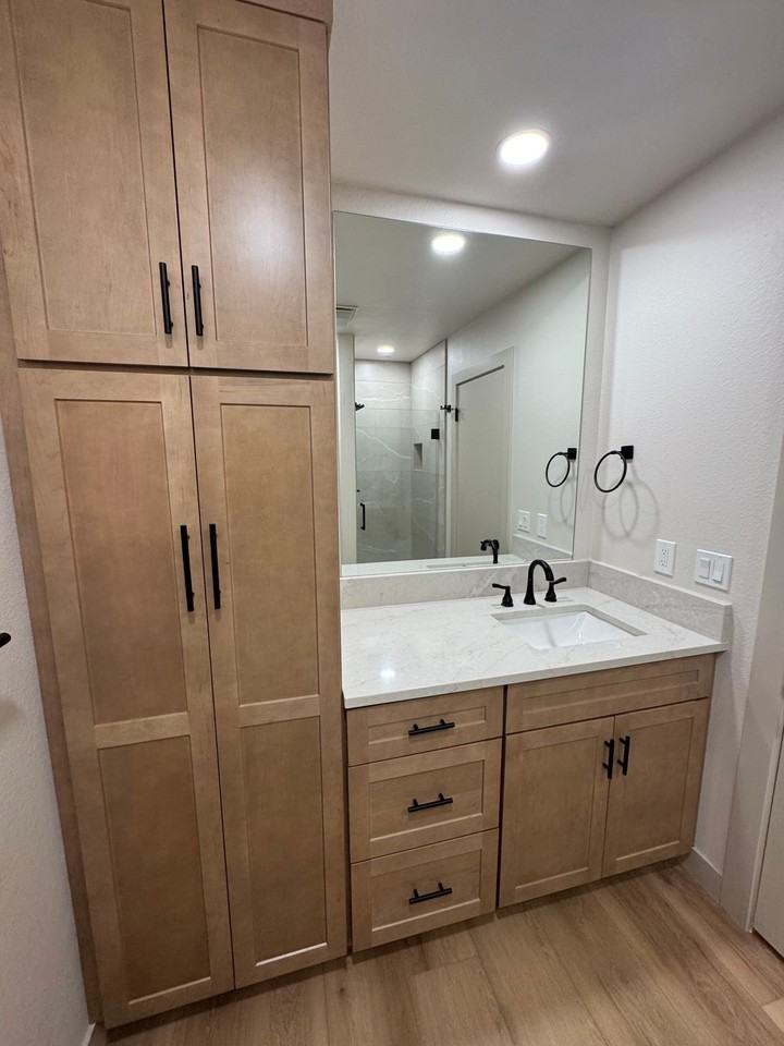 204 E 1st Ave #27 - Photo 6 of 10
