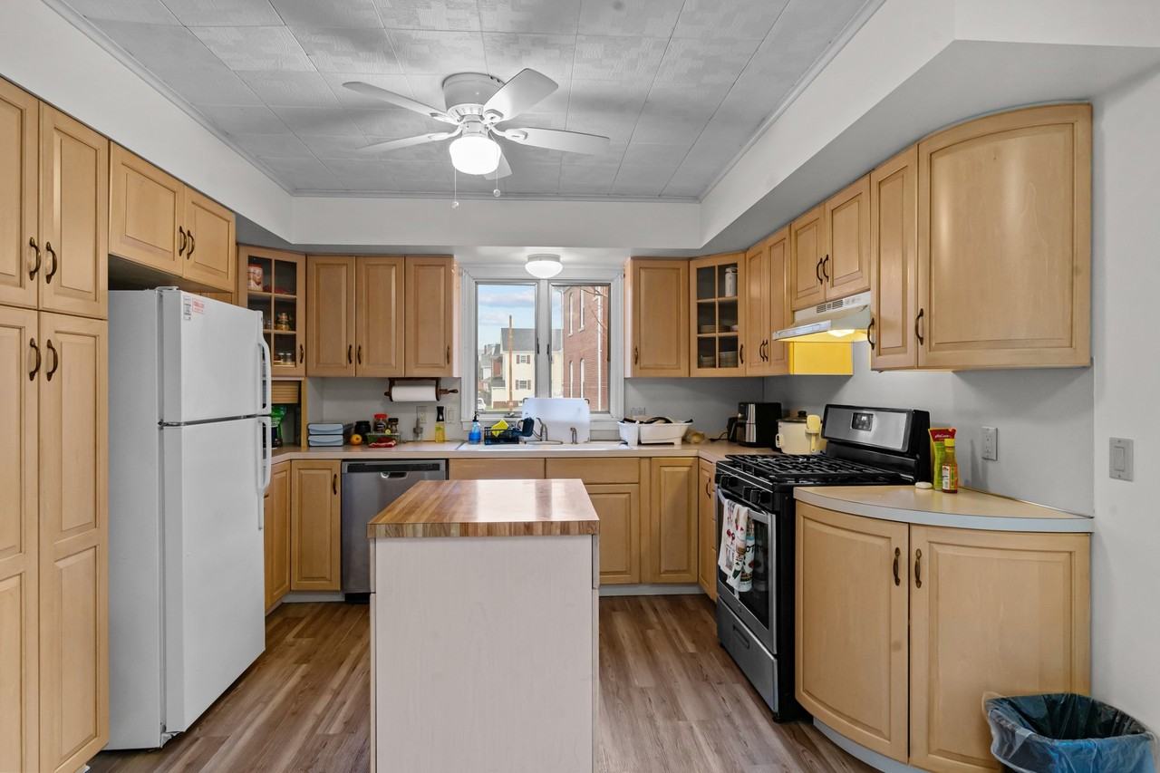 156 High St #1 - Photo 4 of 17