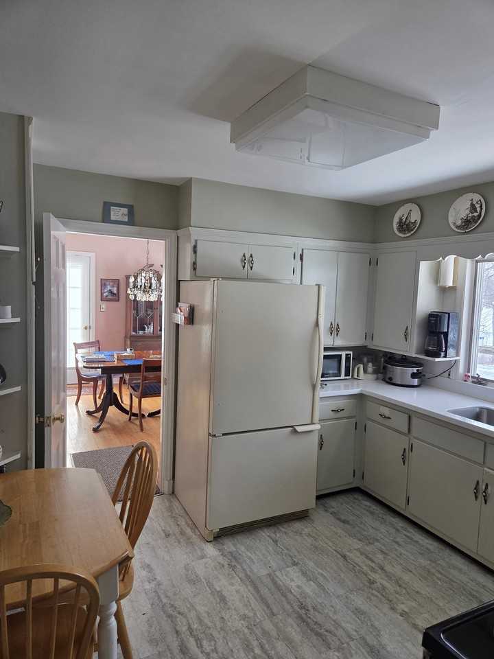 164 Wilbur Blvd - Photo 5 of 7