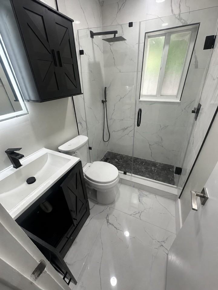 1619 Ne 25th St #1621 - Photo 3 of 20
