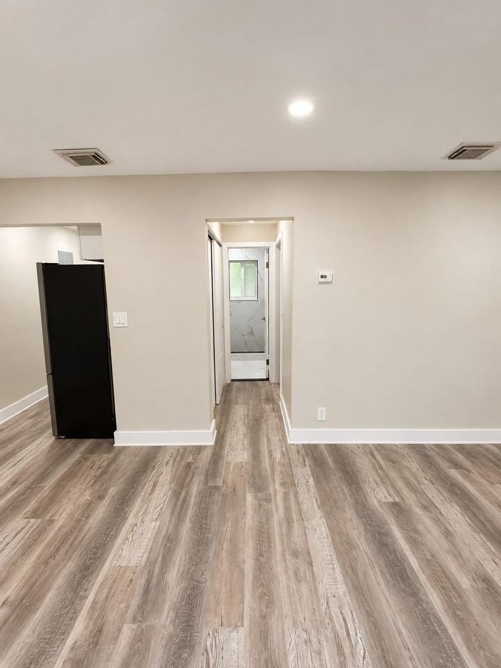 1619 Ne 25th St #1621 - Photo 5 of 20